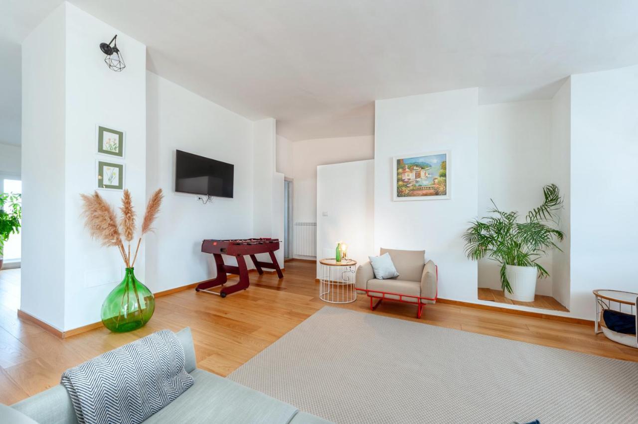 Luxus P4T Family 3 Bedroom With Pool, Tennis Court And Sauna Brindisi Exterior foto